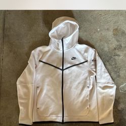 White Nike Tech
