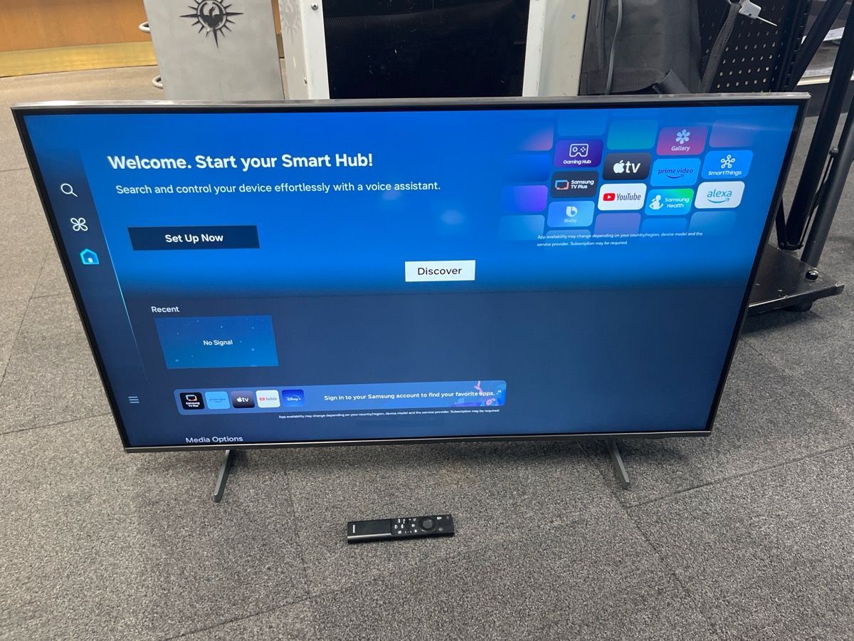 Samsung UN43DU7200F 43-Inch 4K UHD Crystal Smart TV (A1G011279)