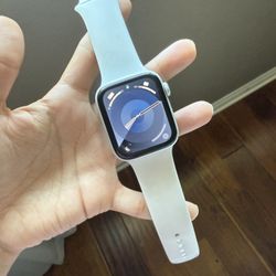 Apple Watch - 42mm (first gen) - White Band 