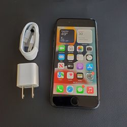 iPhone 8 256gb - UNLOCKED - Like New  