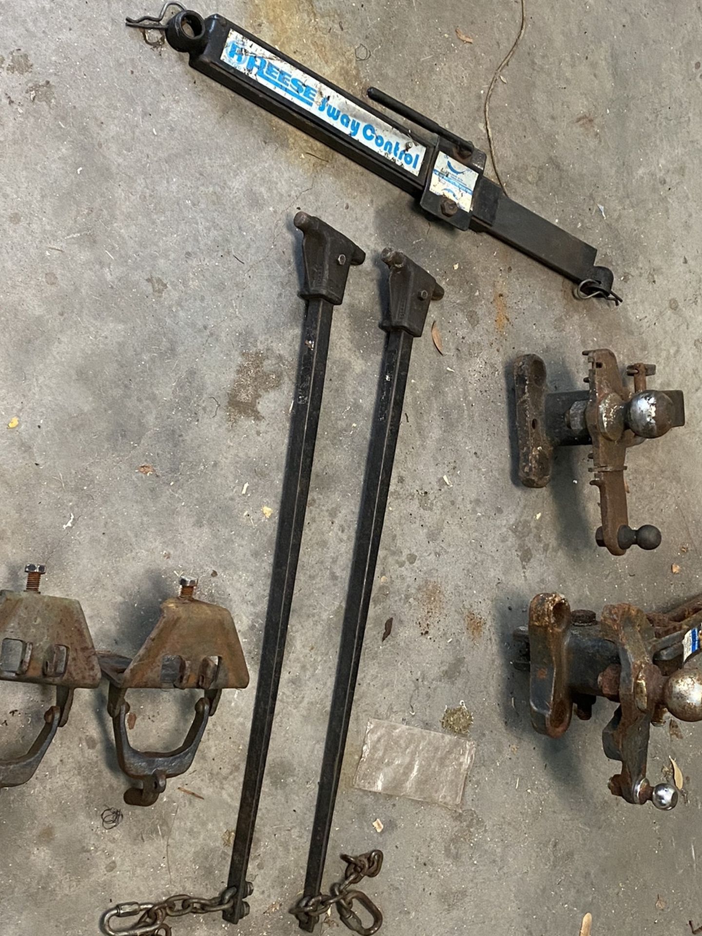 Weight Distrubution And Sway Bar Control Kit