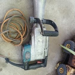 Makita Jack Hammer 