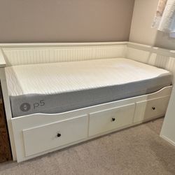 IKEA Hemnes daybed twin converts to full