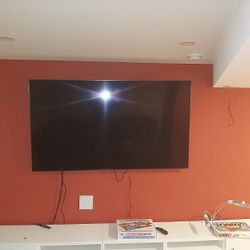 75" LG 8K TV Broken Screen 75NANO99UNA 