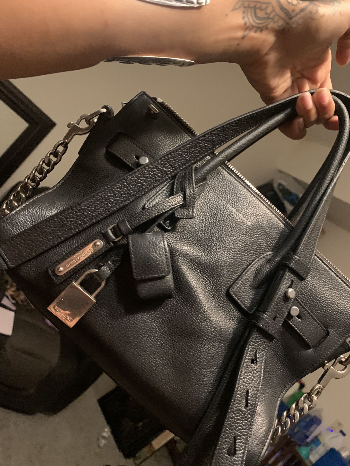 YSL SAC DE JOUR DUFFLE (Baby)