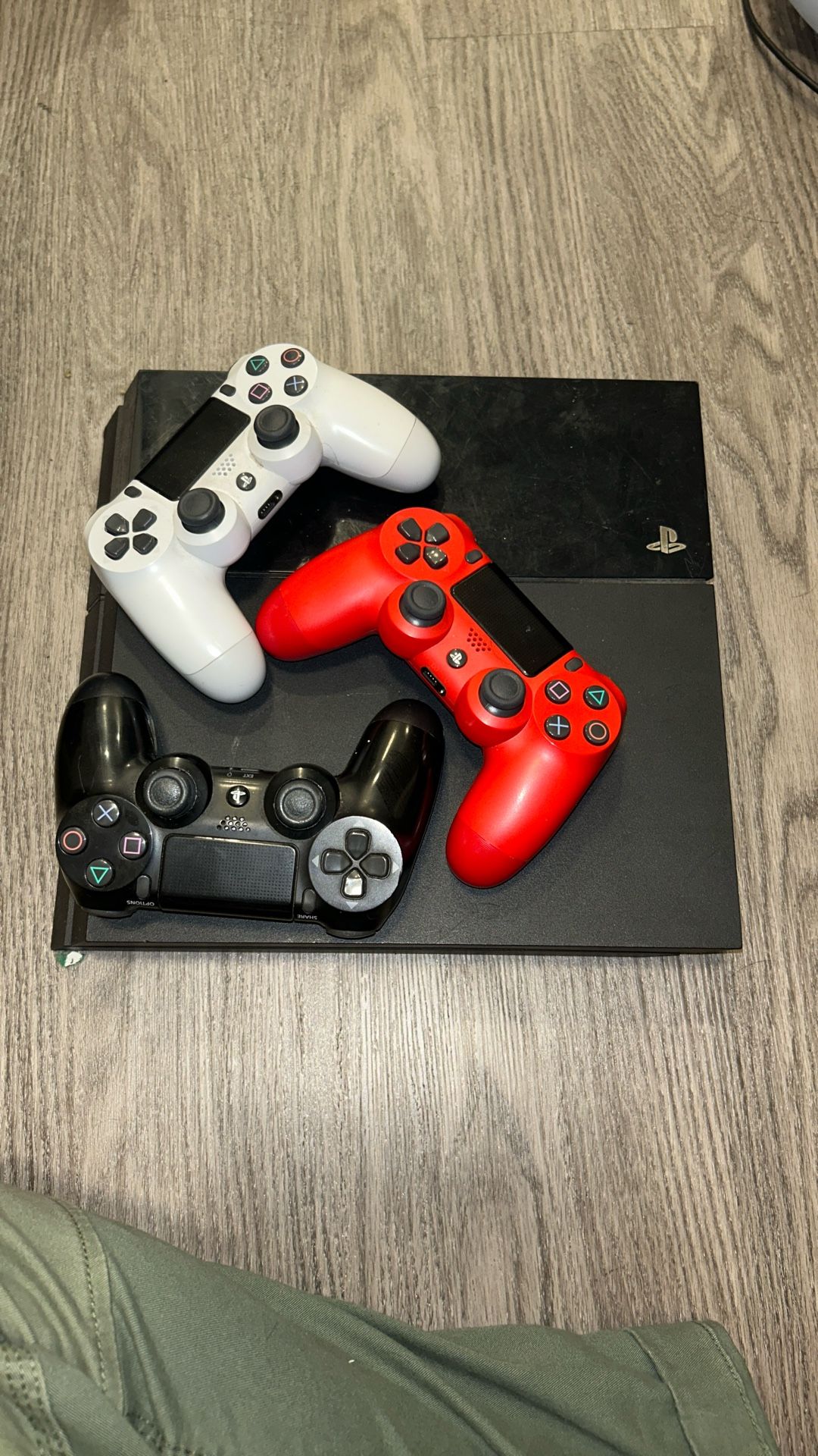 PS4 Console With 3 Controllers No Cord, Works Fine