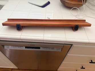 Floating Wood Wall Shelf with Metal Brackets