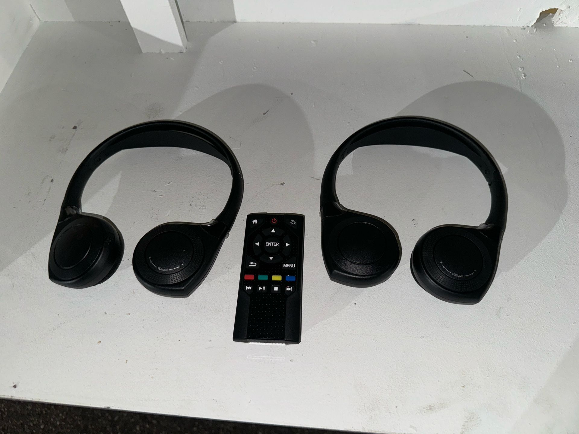 2018-2024 Honda Odyssey Blu-Ray DVD Entertainment 2 Wireless Headphones + Remote
