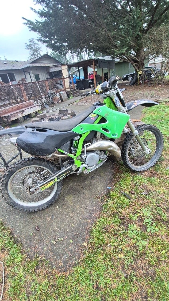 2000 Kx125