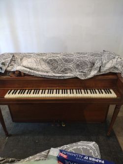 Hobart M Cable Spinet Piano With Chair