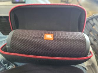 JBL Flip 4 waterproof Bluetooth speaker