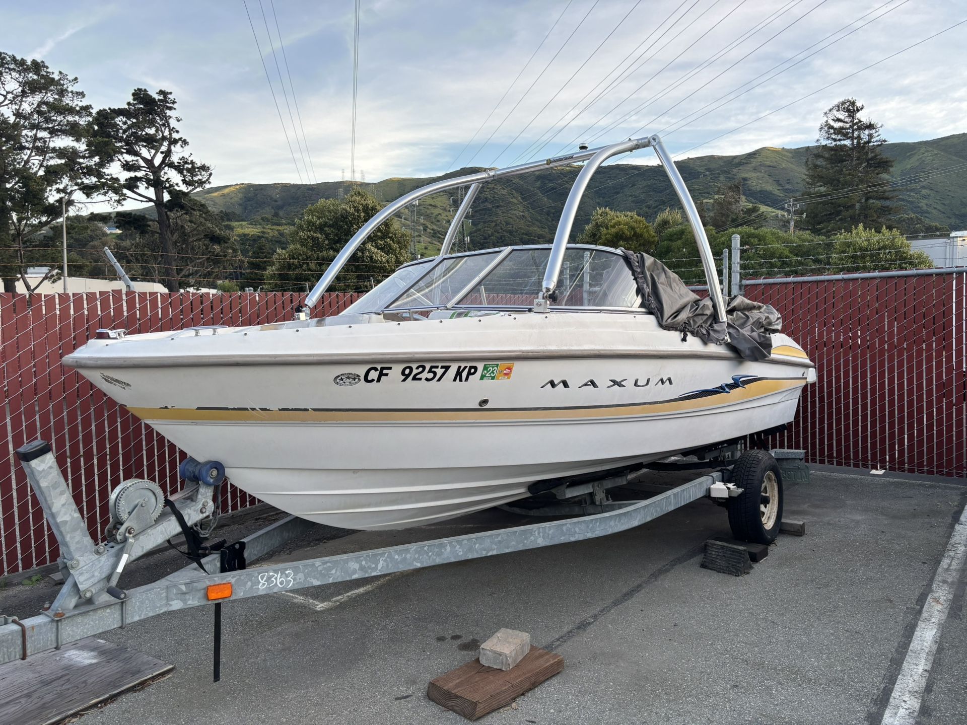 2004 Maxim 1800sr3