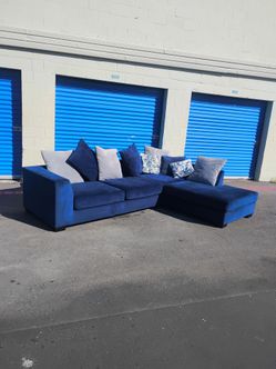 Sectional sofa couch - delivery available