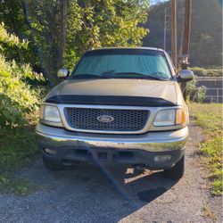 2000 Ford F150 V8 4WD