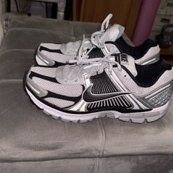 New NIKE Air Romero 5