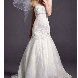 CHIC-WEDDING DRESS SIZE 2