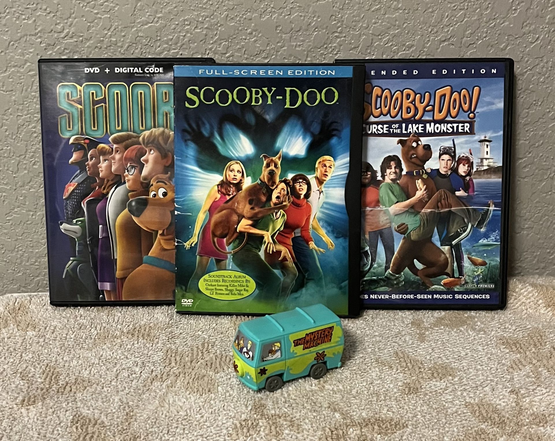 Scooby Doo DVD and Toy Lot (Lot of 4)
