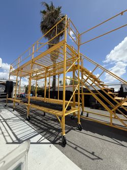 Granite Industries Bus Maintenance Scaffold – Rolling Rooftop Work Platform w/ Stairs