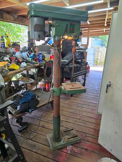 Floor drill press