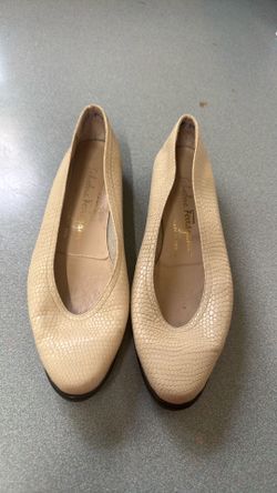 Shoes/ Ferragamo
