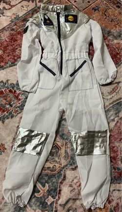 Costume