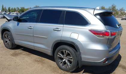 Used Damaged 2016 Toyota Highlander XLE