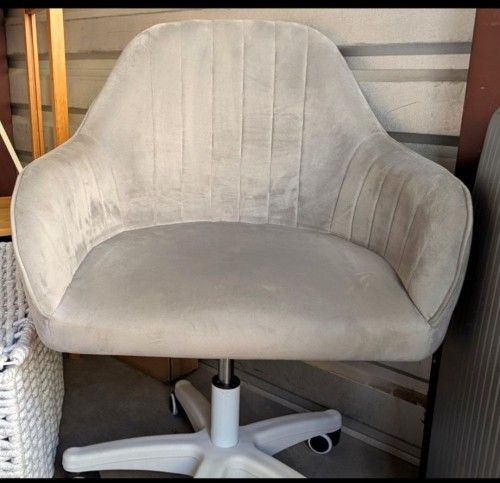 Modern Gray Office Chair