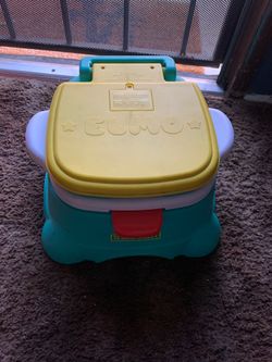 Elmo training toilet