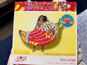New Flirty Fiesta Pepper Lounge Swimming Pool Floatie Raft Infatable