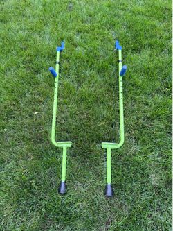 WalkARoo adjustable stilts.