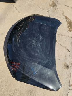 Nissan rogue hood oem