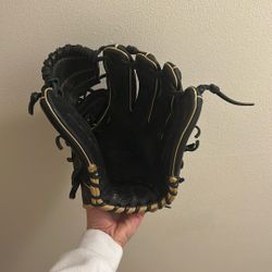 Rawlings Baseball Glove