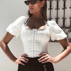 https://offerup.com/redirect/?o=SS5BTQ==.GIA.Chelsey Corset Top Large