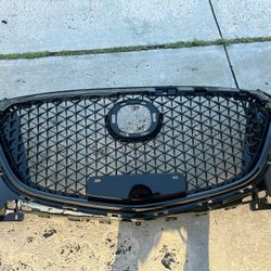 2017-2018 Mazda 3 Black Grill
