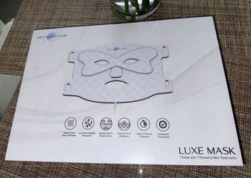 LED MASK. BRAND NEW