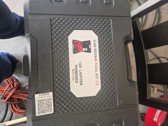 Electric hydraulic car jack with electric lug nut wrench
