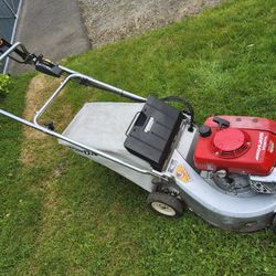 Honda Commercial Mower HRA215