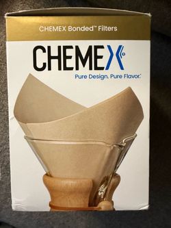 Chemex Bonded Filters Natural Squares 100 Pack FSU-100   New Chemex bonded coffee filters are pre-folded natural squares. This pack contains 100 filte