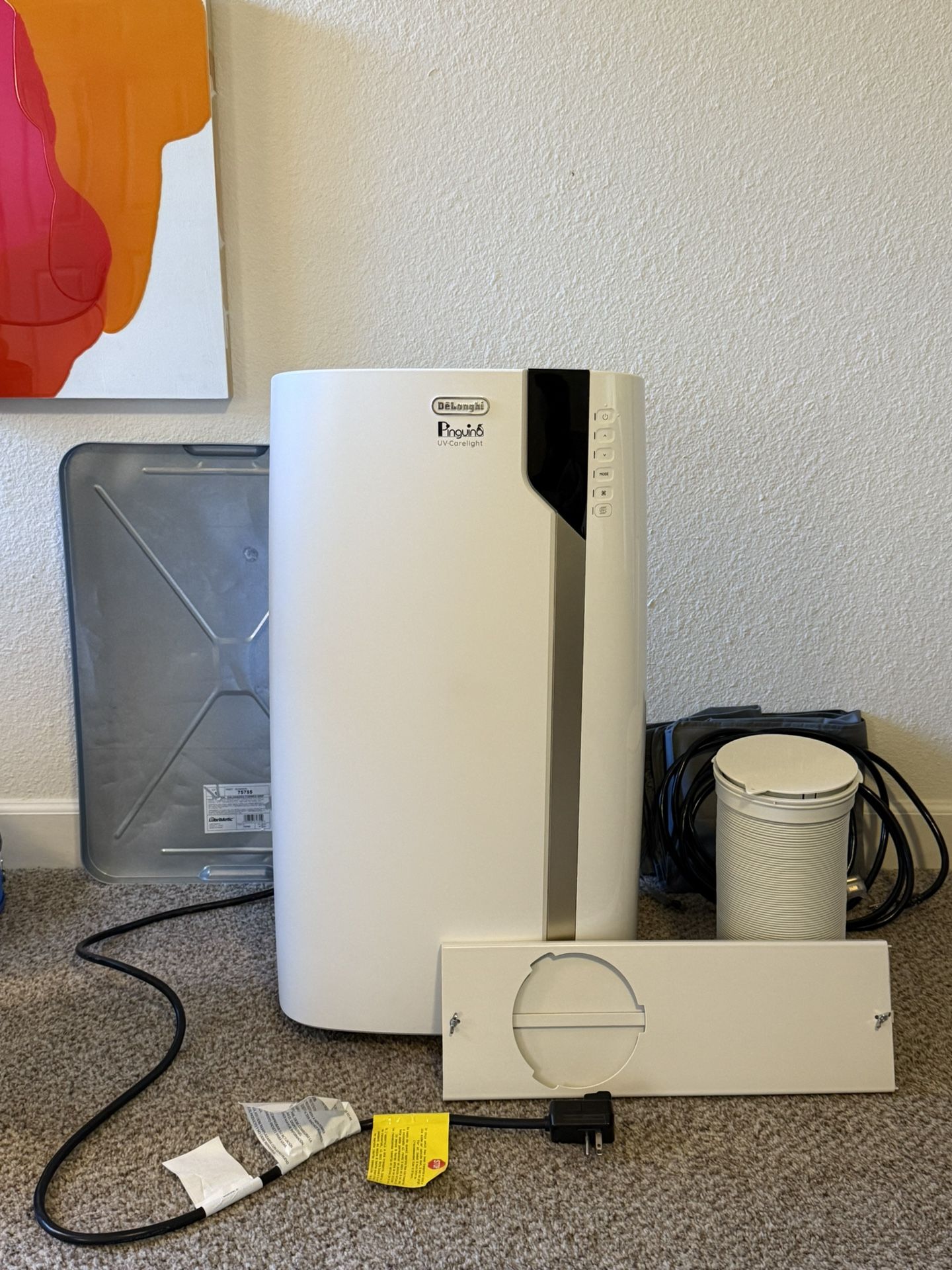 De’Longhi 3-in-1 Pinguino UV-Carelight Portable Air Conditioner