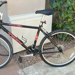 Trek 800 Sport Mountain Bike 