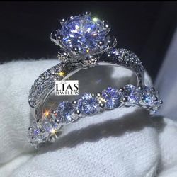 New 18k White Gold Wedding Ring Set 