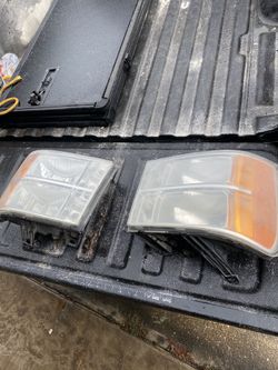07-13 Gmc Sierra Headlights