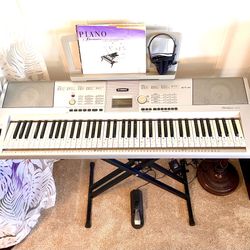 YAMAHA Portable Grand DGX-205 Keyboard 