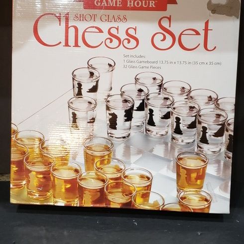 Chess Game Shot Glass Set - New