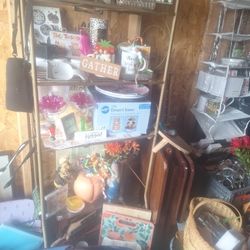 Cleaning Out Storage Unit Wverything Must Go