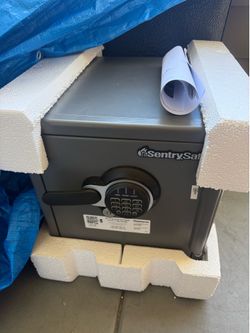 Sentry safe sfw123GDC brand new! Read description!