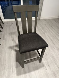 Set Of Table Chairs