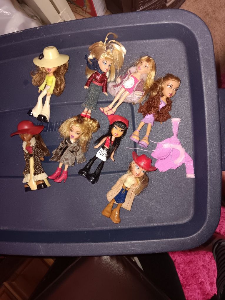 8 Lil Bratz