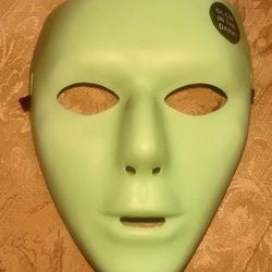 Glow In The Dark Mask
