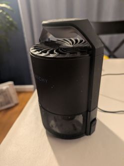 Electric fruit fly trap